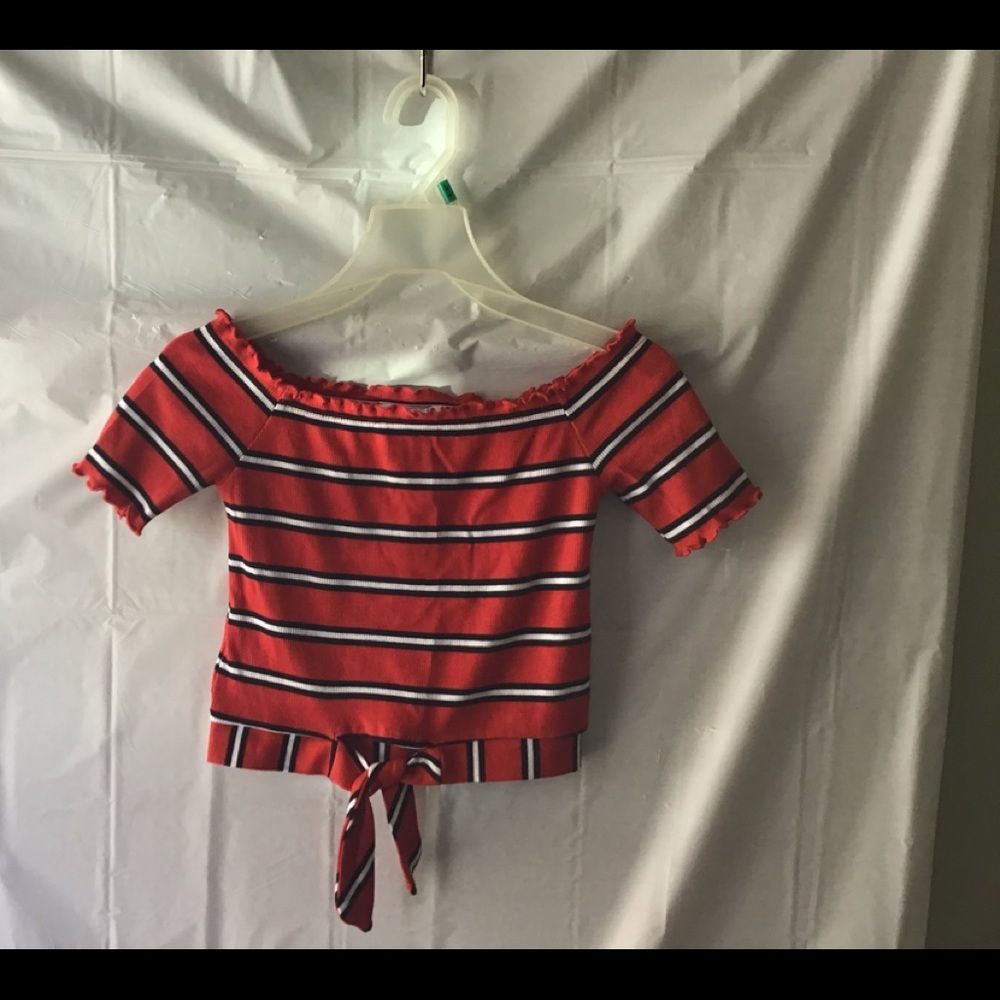 Girls crop top size 10